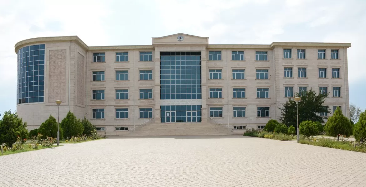 Azerbaycan Nahçıvan Devlet Üniversitesi’ne Lise Diploması ile Kabul | Bölümler ve Eğitim Ücretleri